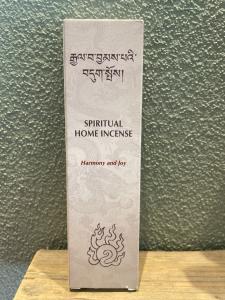 Spiritual Home Incense æske med harmoni og glæde.